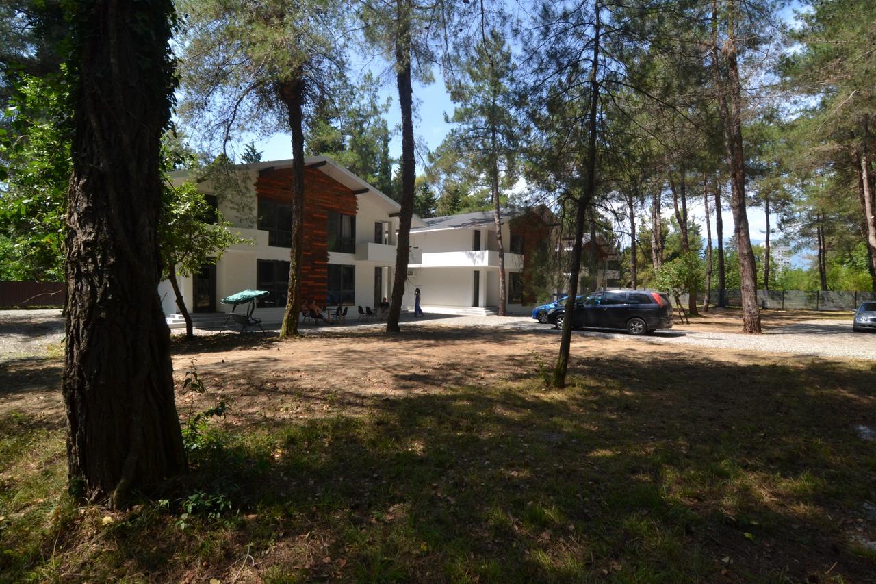 Hotel Apra Pitsunda Exterior foto