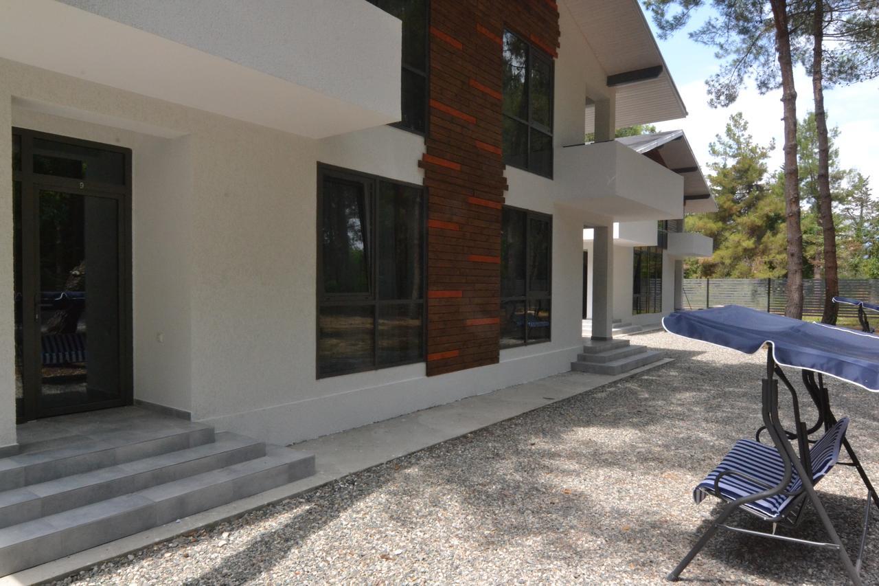 Hotel Apra Pitsunda Exterior foto